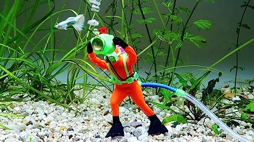 Petzlifeworld Aquarium Air Operated Decorative Action Toy with Air Bubble Arrangement (Camera Man)