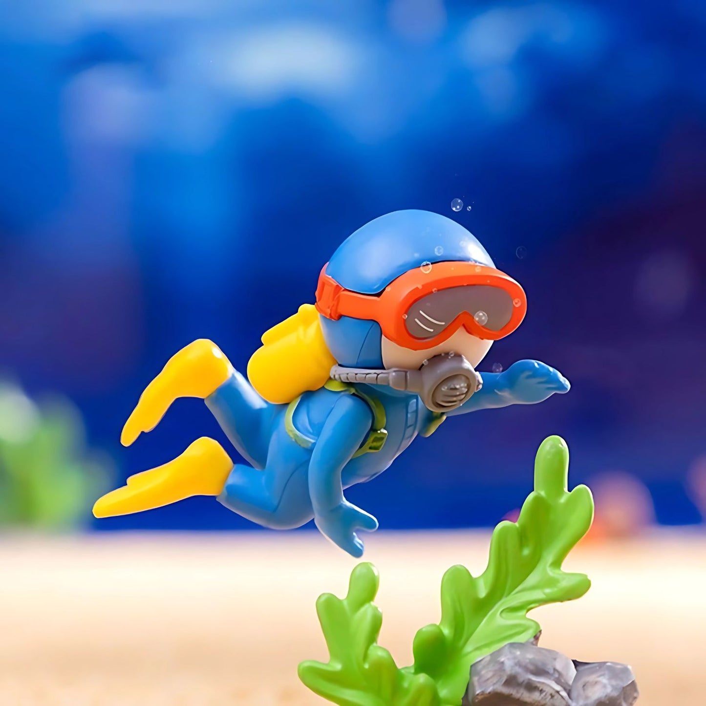 VAYINATO 3Pcs Aquairum Fish Tank Floating Toys ( Surfer , Whalegirl and Diver ) | Cute Decoration For Fish Tank