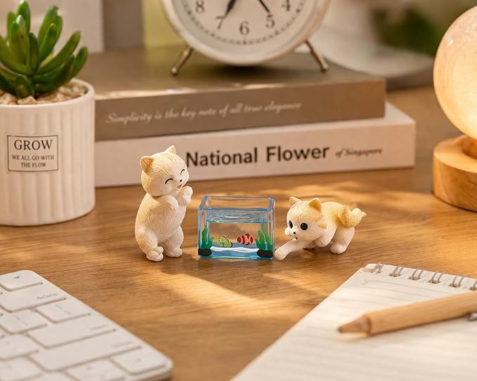 petzlifeworld (3 Pcs Set Mini Cute Cat & Mini Fish Tank | Resin Desktop Decor | Kawaii Cat Figurines for Desk, Aquarium, Dollhouse & Gift | Lightweight, Durable, and Vompact in Size