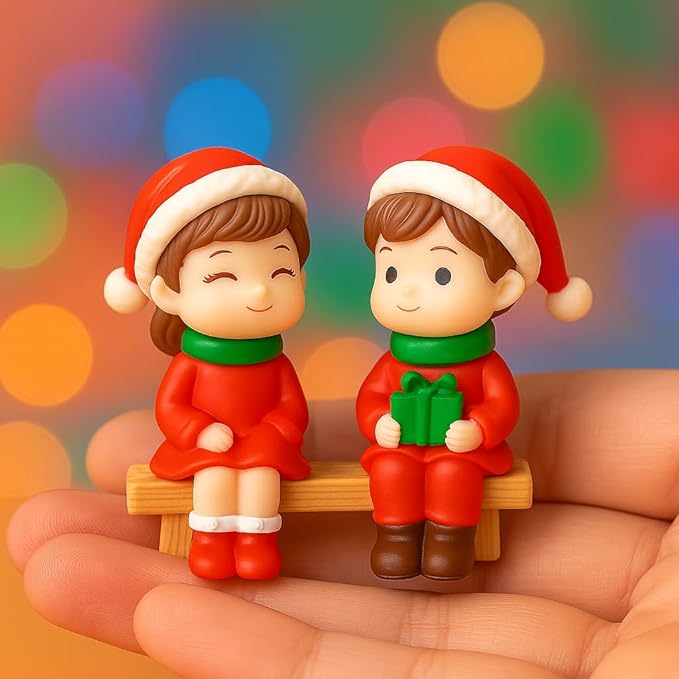 Petzlifeworld Sitting Christmas Couple Mini Figurines – Cute Resin Holiday Ornament | Romantic Festive Decor for Home, Office, or Tabletop for Lovers & Couples