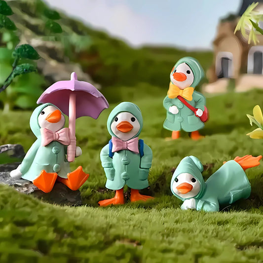 Petzlifeworld Green Super Cute Mini Resin Ducklings, Cartoon Creative Raincoat Ducklings