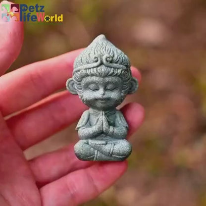 Petzlifeworld Mini Sun Wukong Meditation Statue – Cute Monkey King Resin Figurine for Aquarium, Garden, Desk, Zen Decor, Moss Pot & Fish Tank Decoration by Petzlifeworld